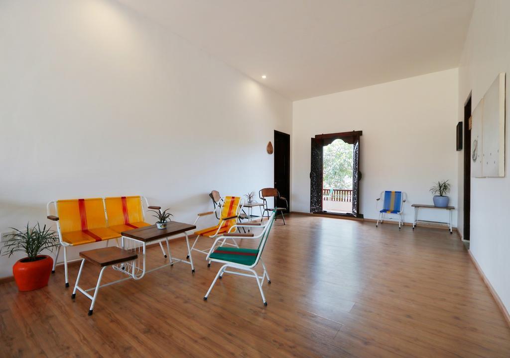 科洛布坎 Bali Bee House酒店 外观 照片